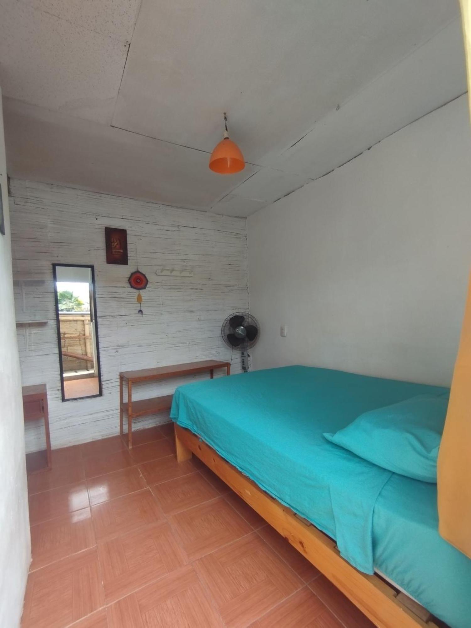Wiracocha Hostal Манкора Екстериор снимка