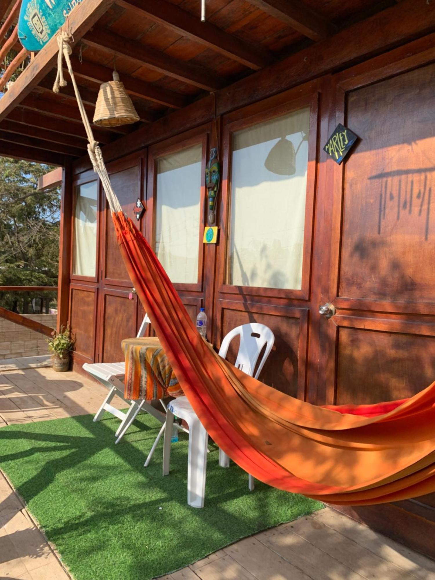 Wiracocha Hostal Манкора Екстериор снимка