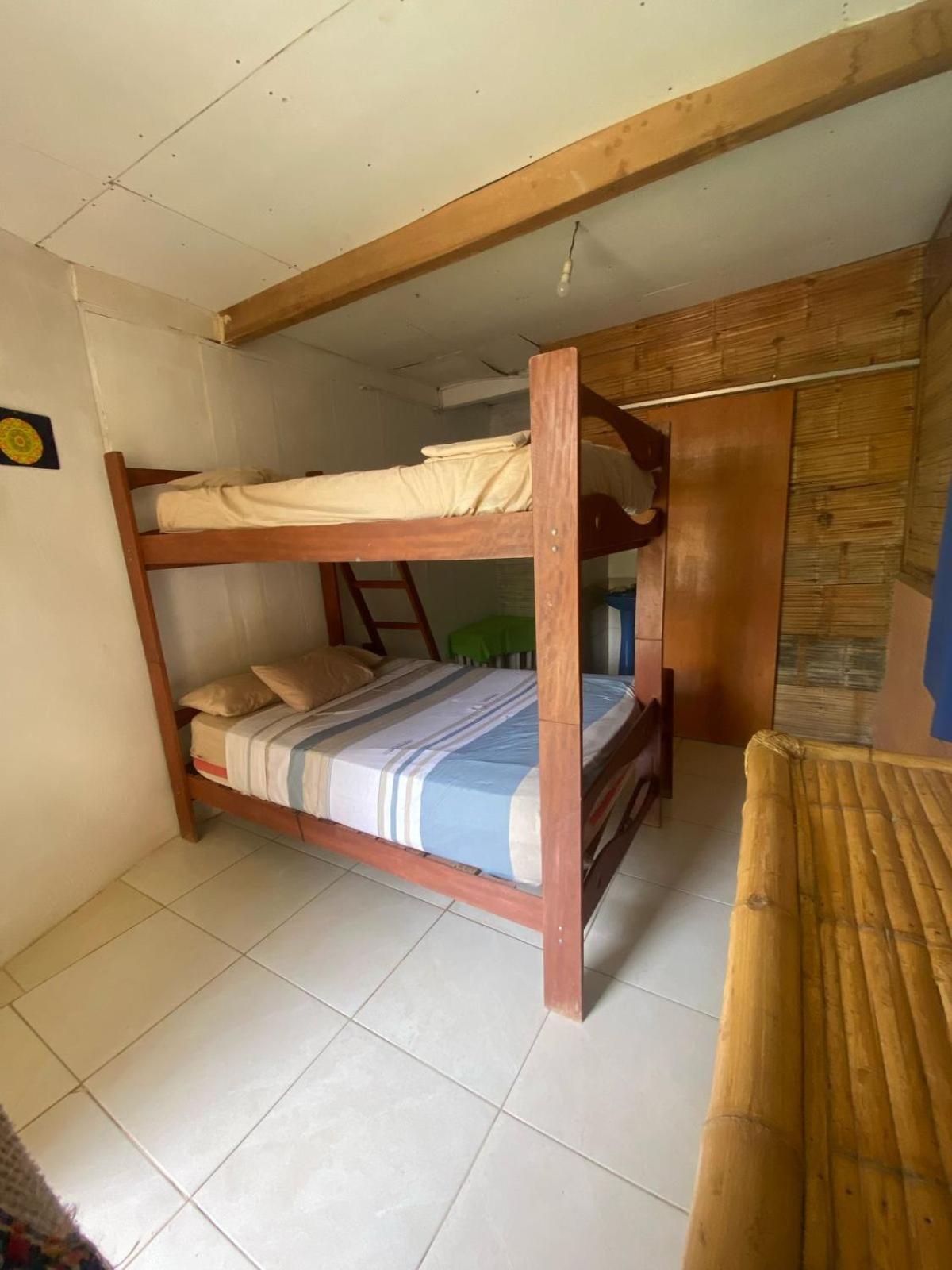 Wiracocha Hostal Манкора Екстериор снимка